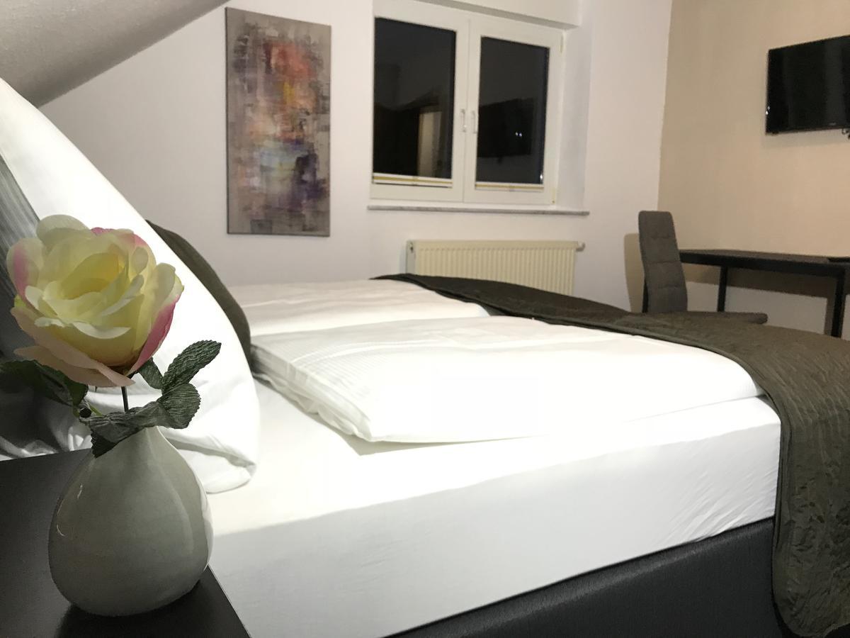 Hotel Degen Weilerbach Eksteriør bilde